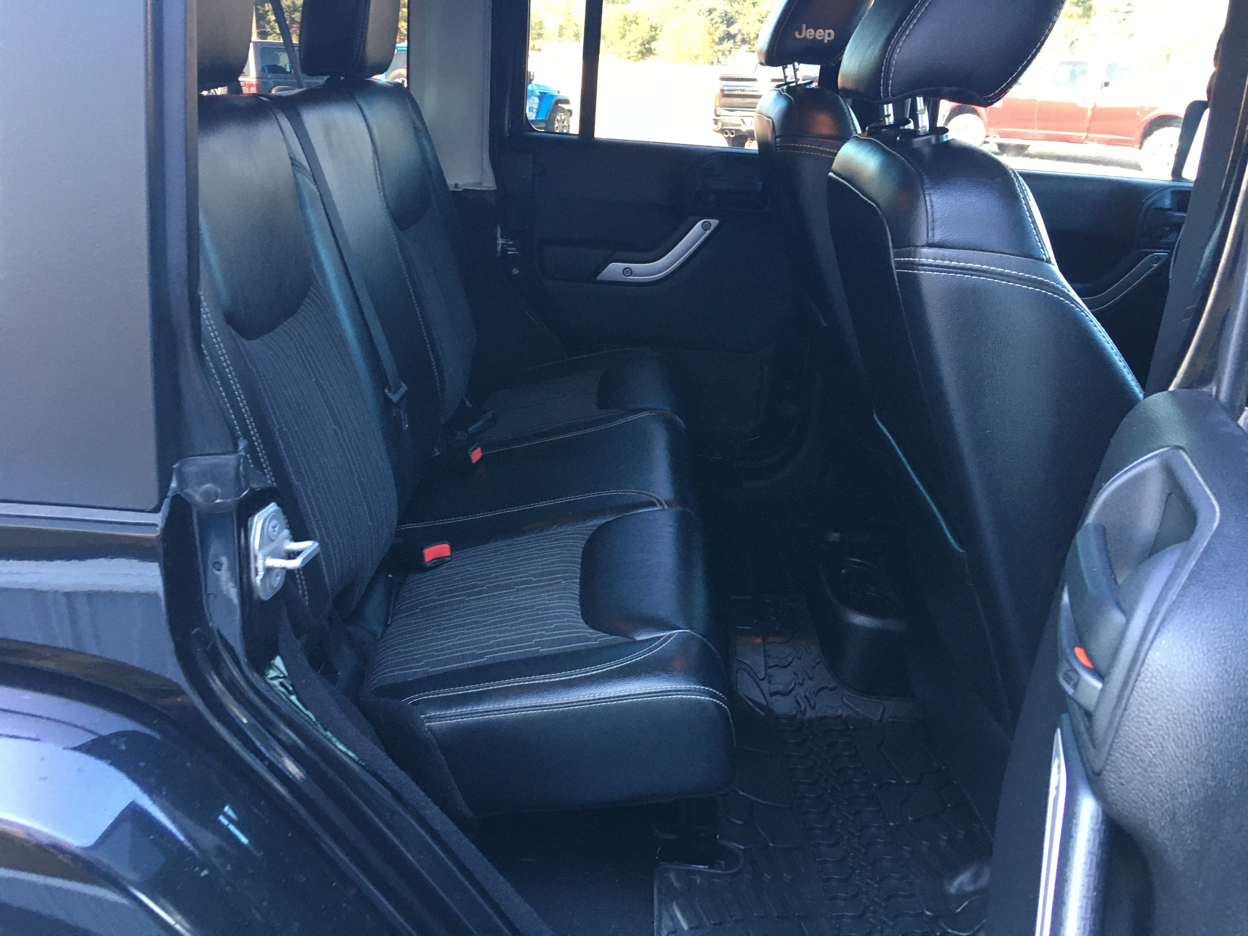 2015 Jeep Wrangler Unlimited Freedom Edition