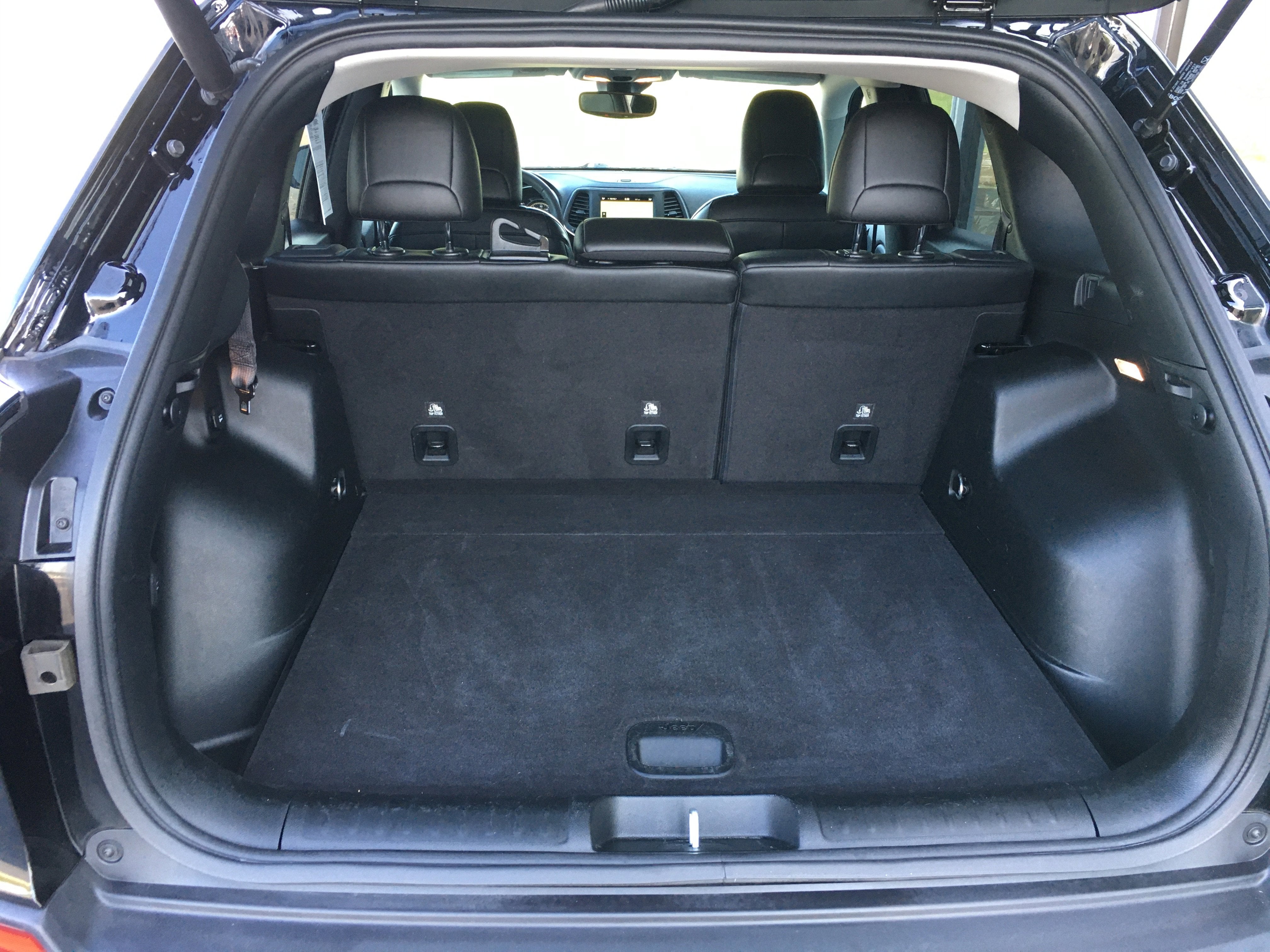 2023 Jeep Cherokee Altitude Lux 4x4