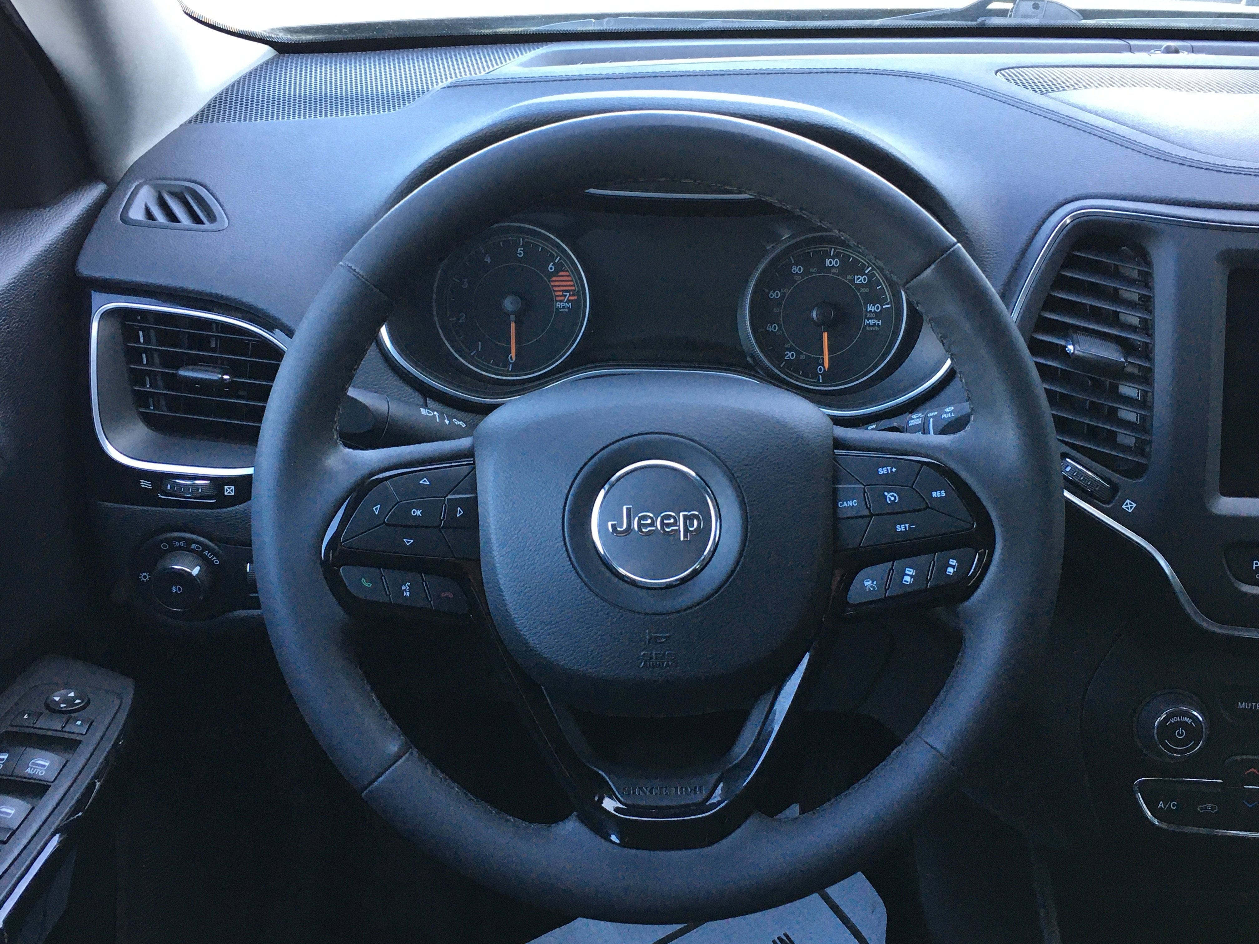 2023 Jeep Cherokee Altitude Lux 4x4