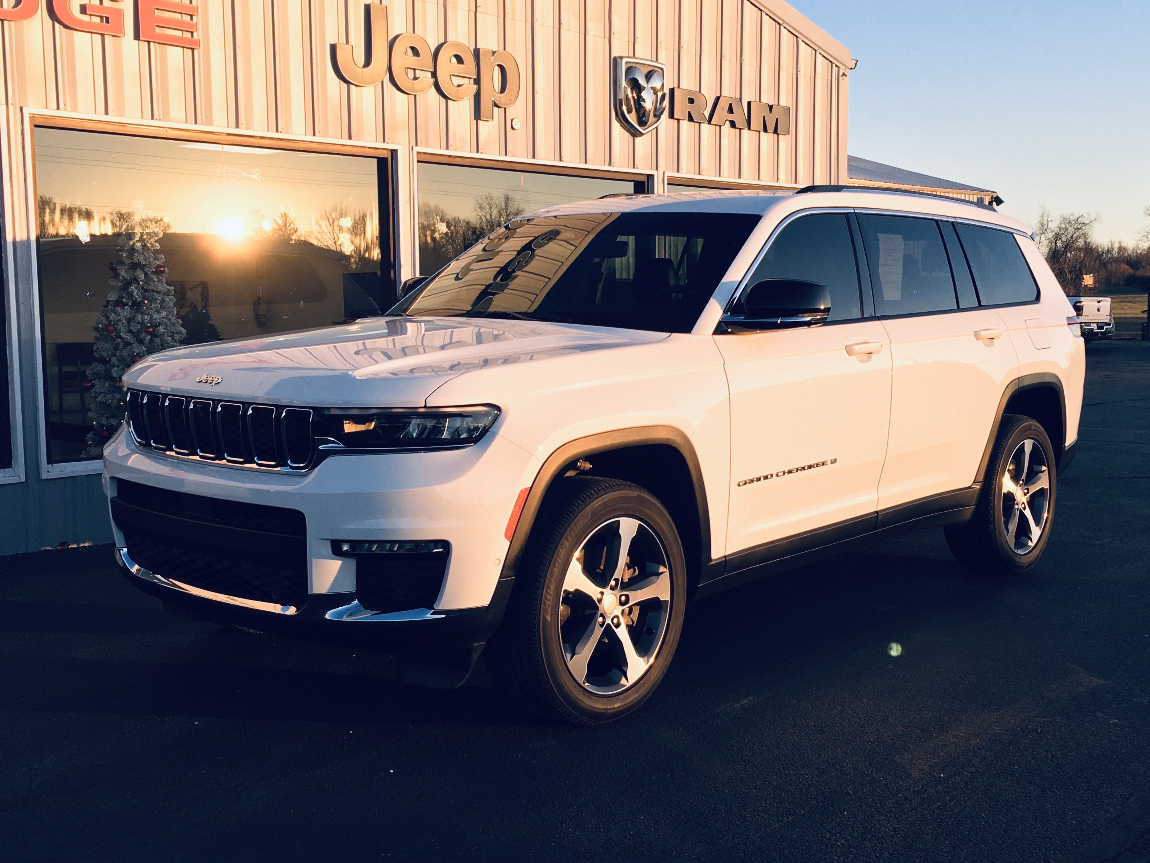 2023 Jeep Grand Cherokee L Limited 4x4