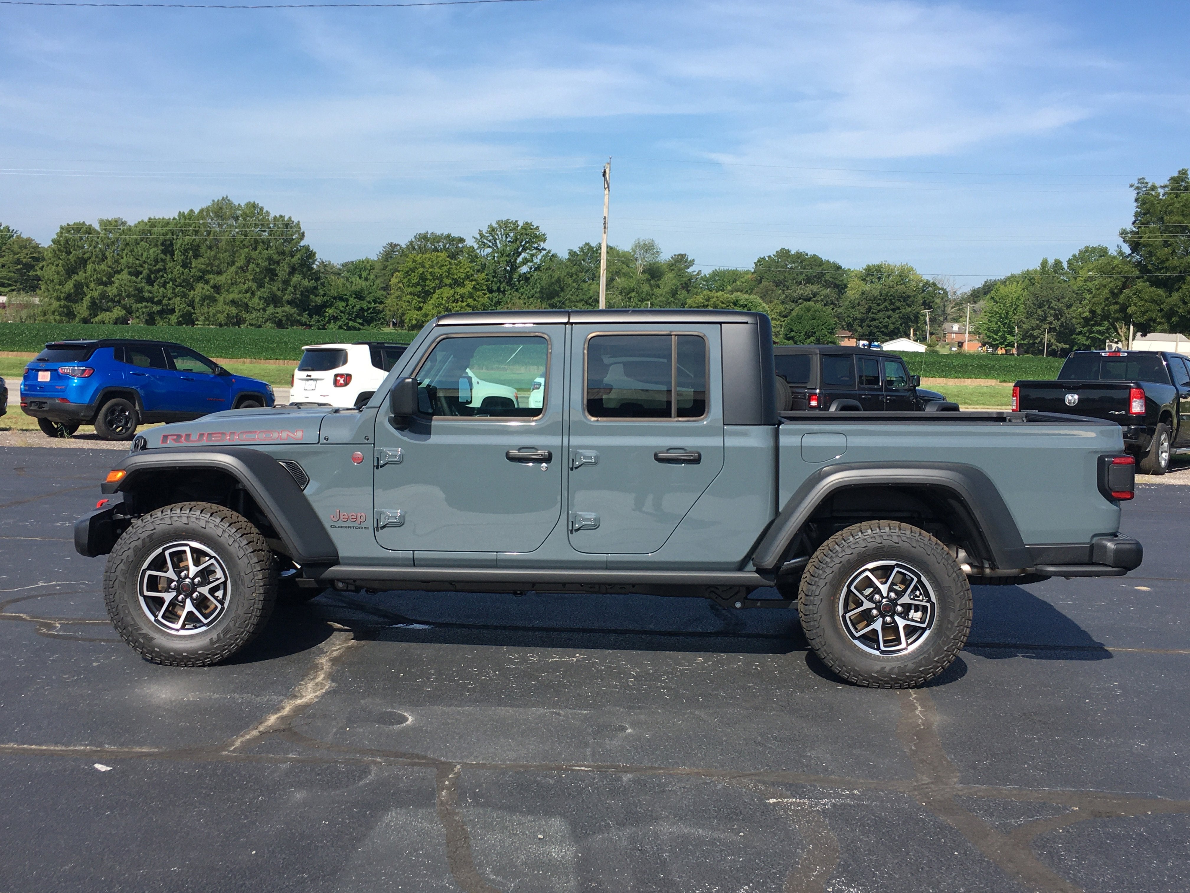 2026 Jeep Gladiator GLADIATOR MOJAVE 4X4
