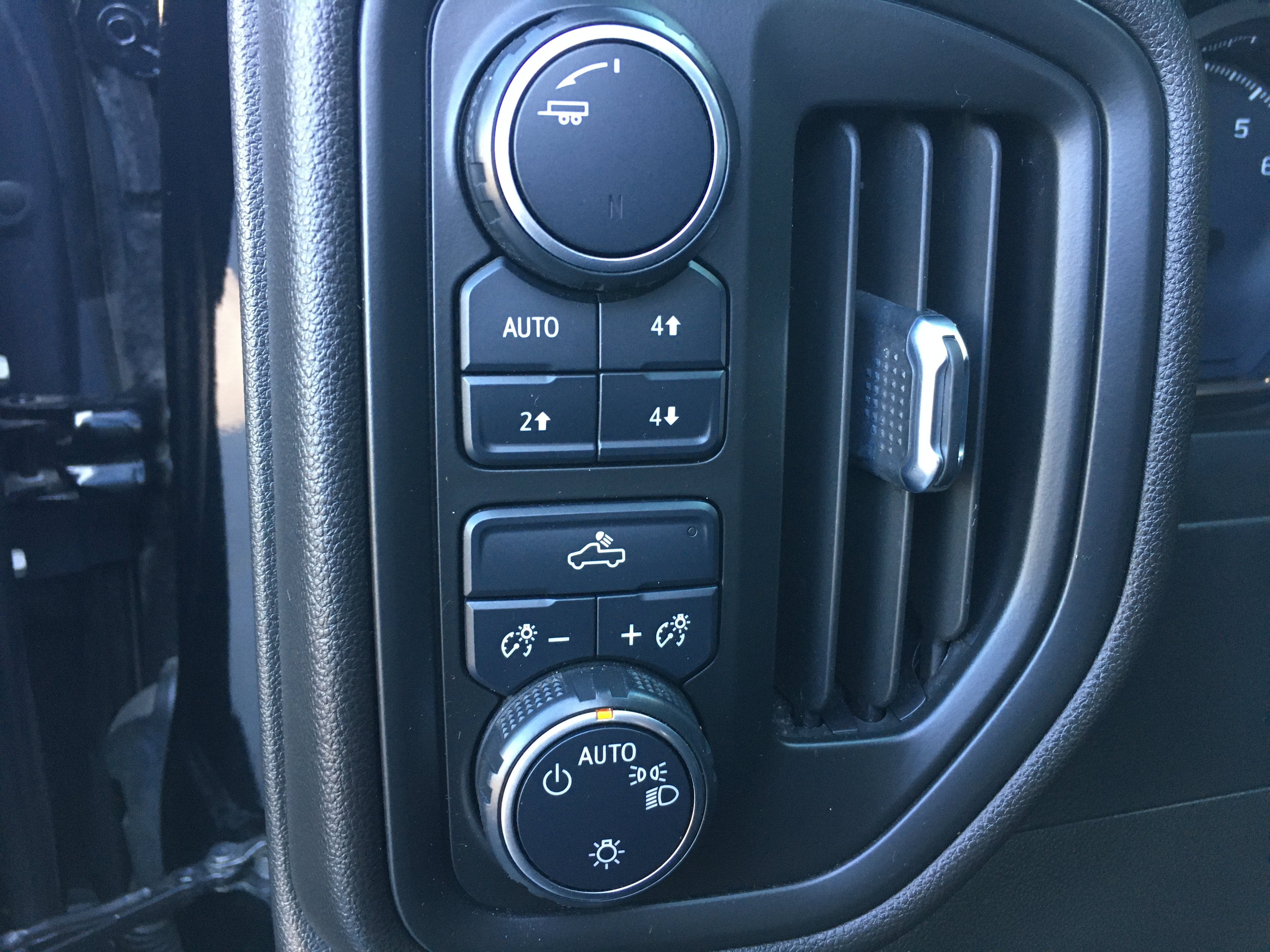 2021 Chevrolet Silverado 1500 4WD Crew Cab Short Bed Custom Trail Boss