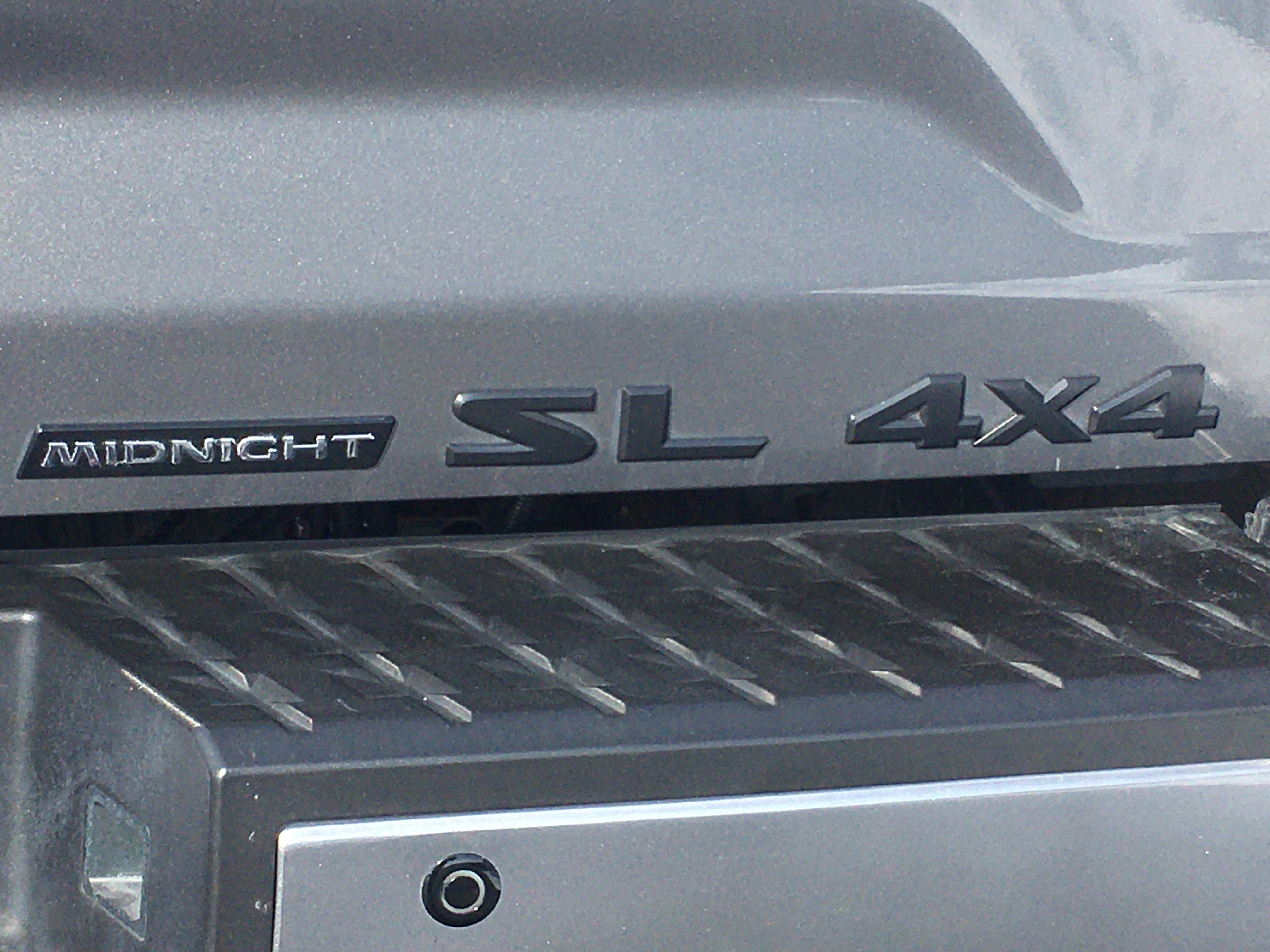 2019 Nissan TITAN SL