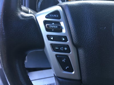 2019 Nissan TITAN SL