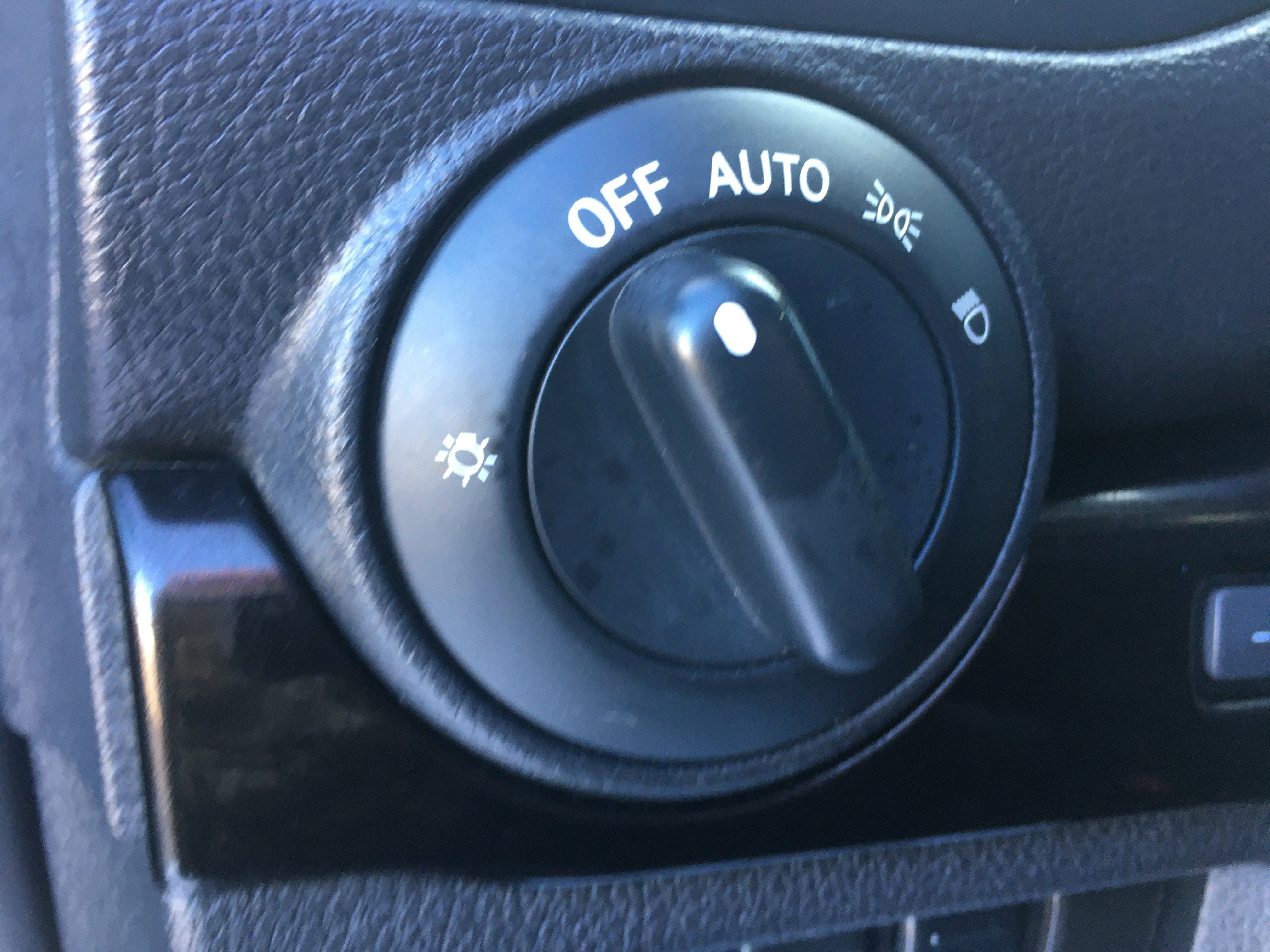 2019 Nissan TITAN SL