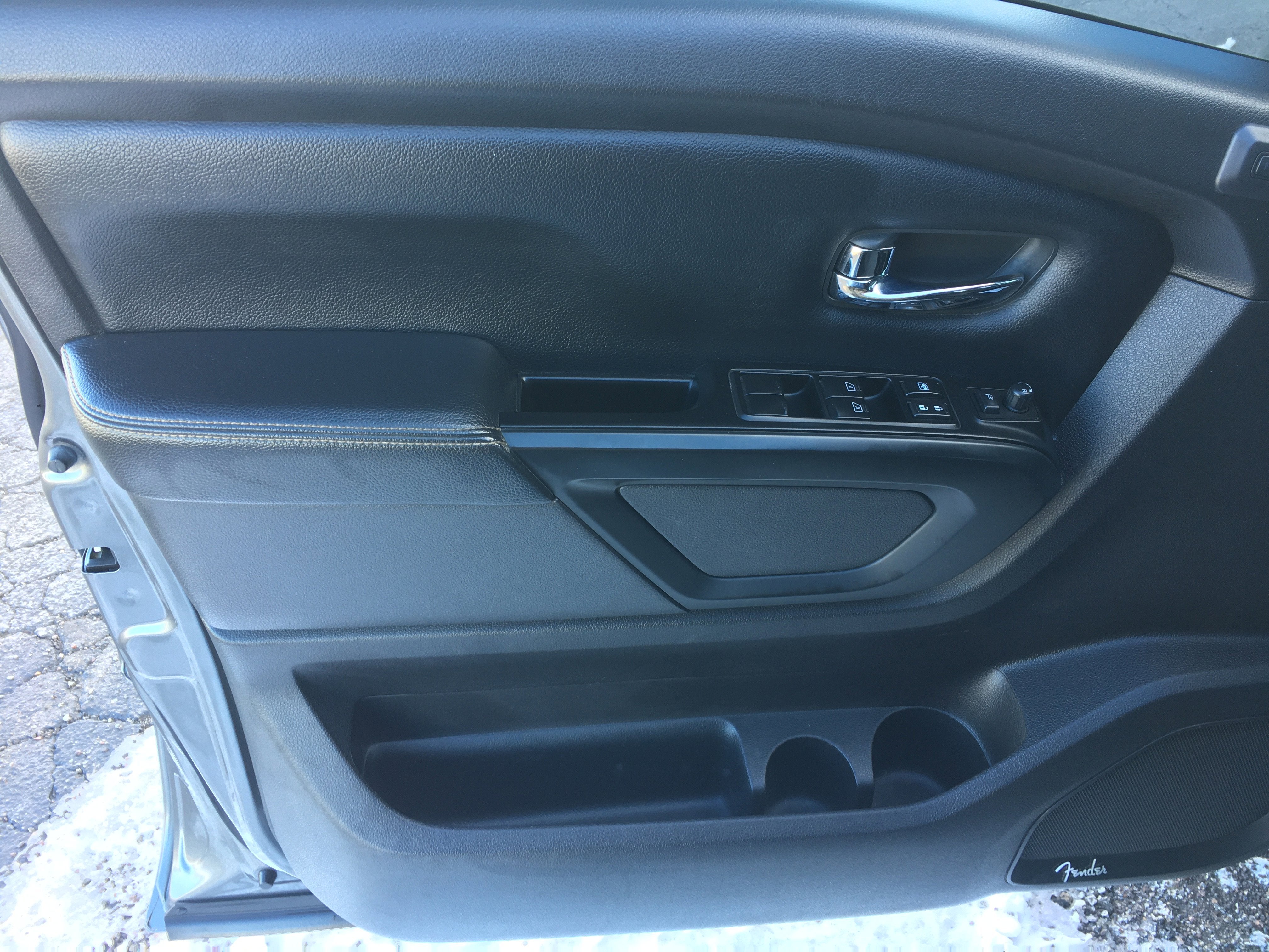 2019 Nissan TITAN SL