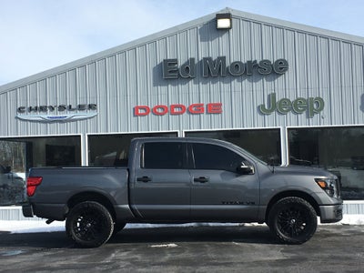 2019 Nissan TITAN SL