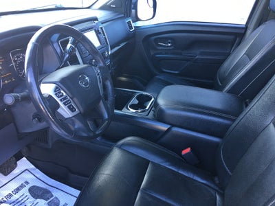 2019 Nissan TITAN SL