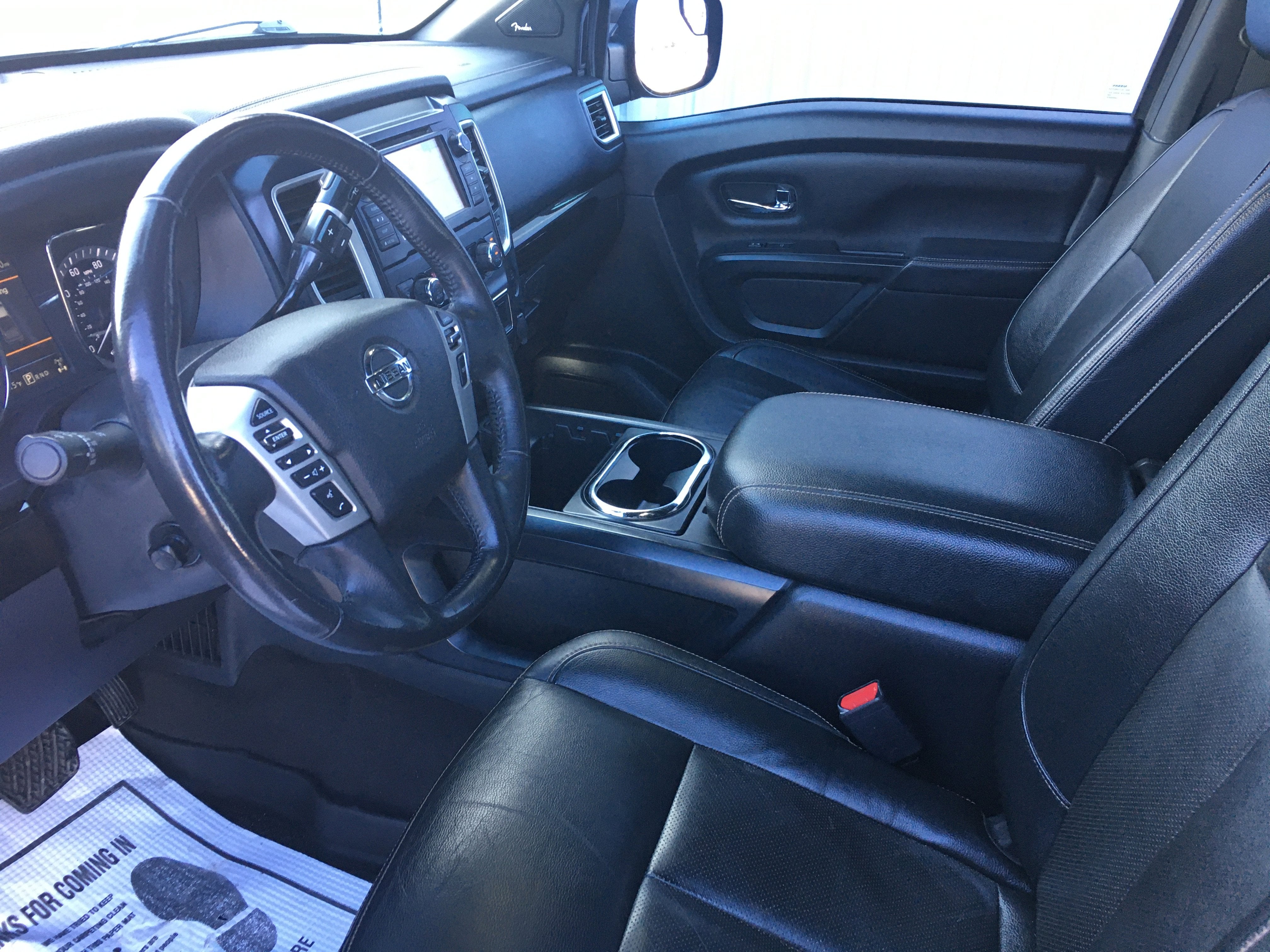 2019 Nissan TITAN SL