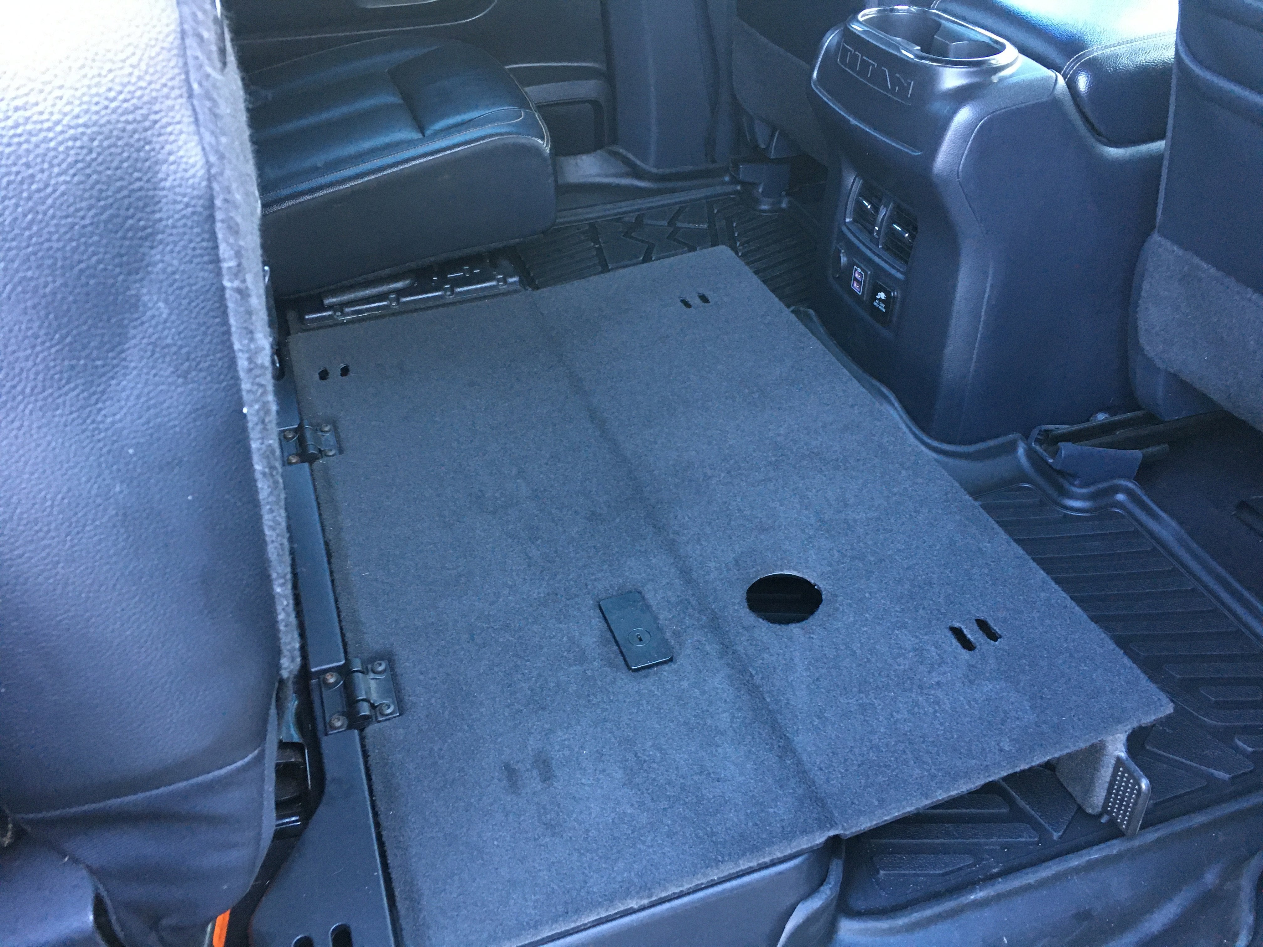 2019 Nissan TITAN SL