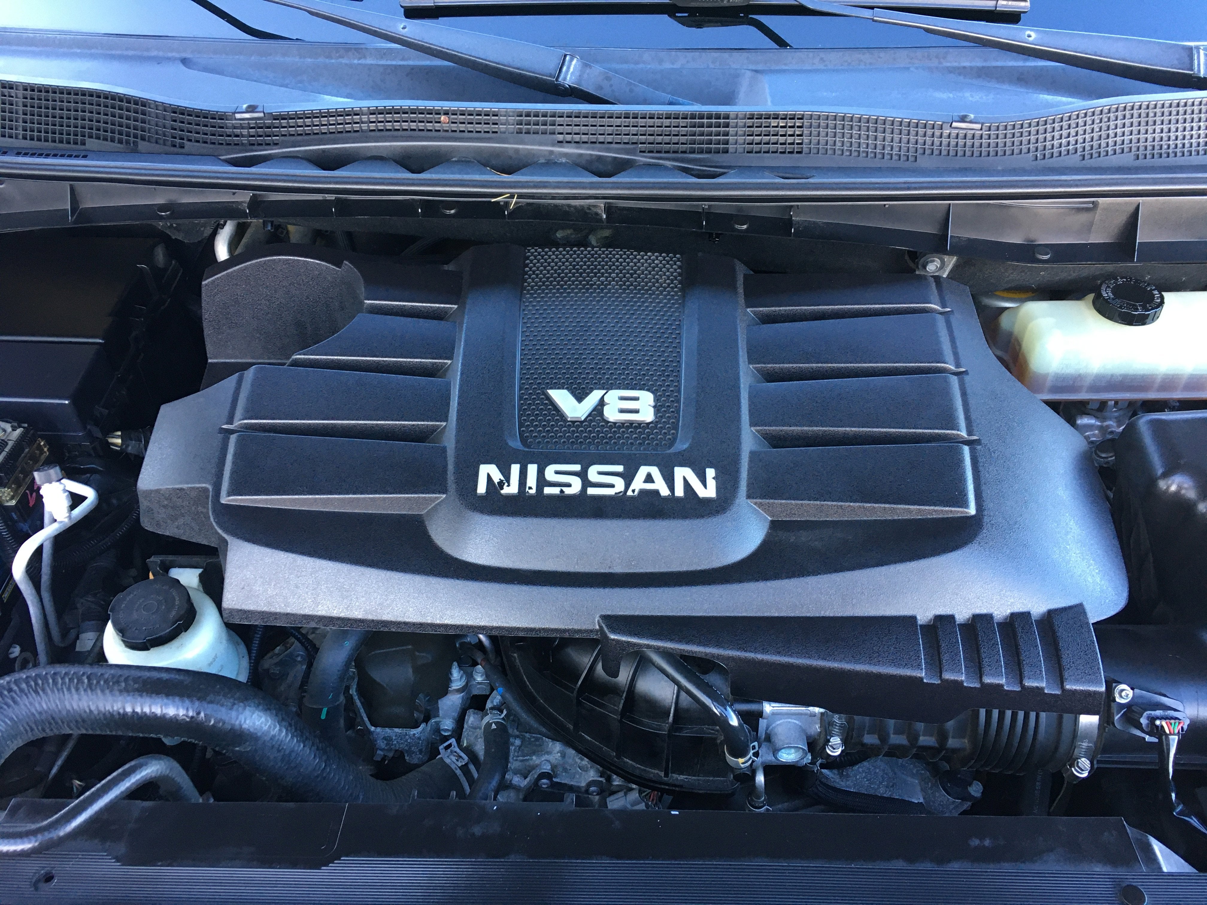 2019 Nissan TITAN SL