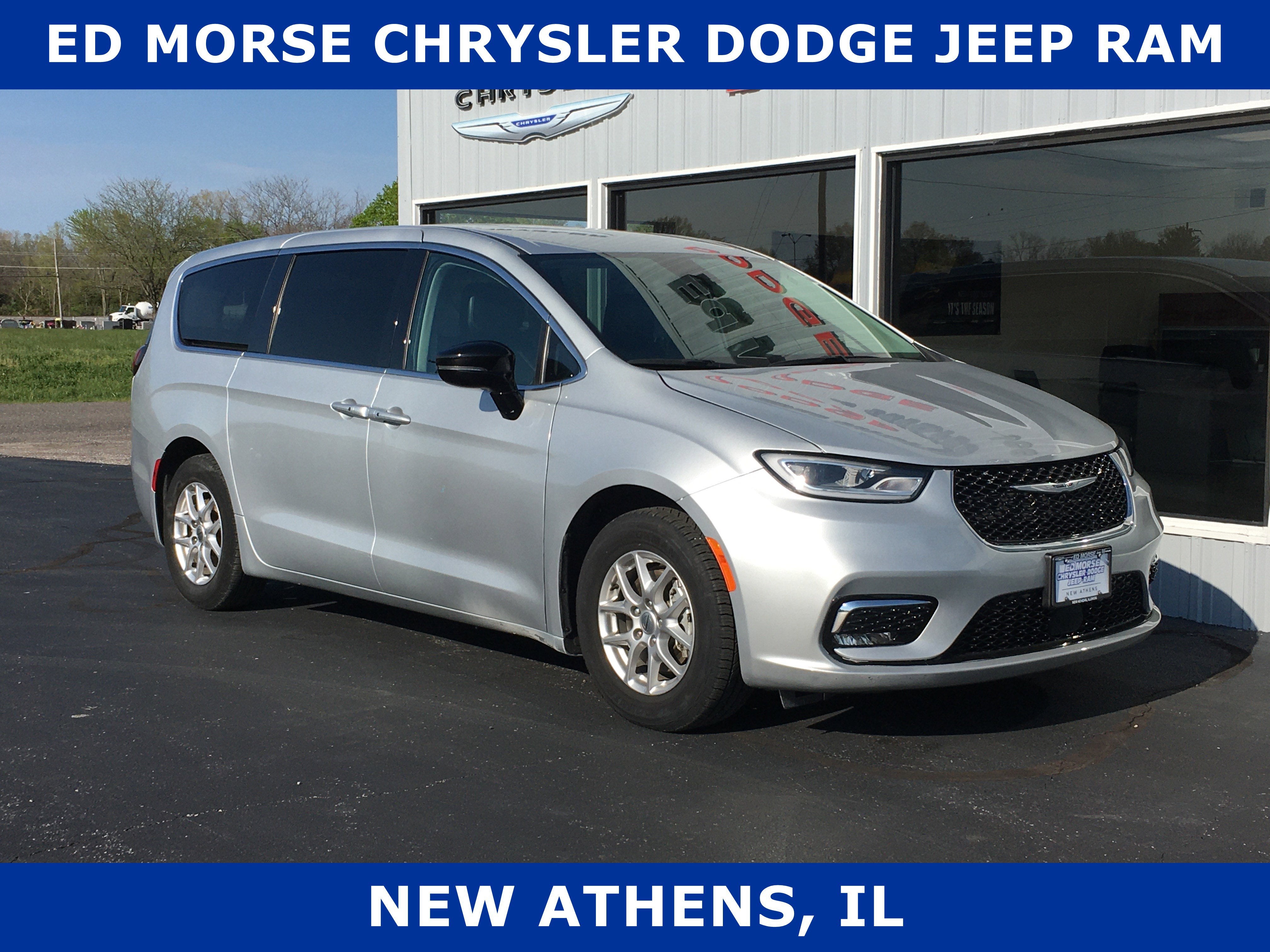 2024 Chrysler Pacifica Touring L