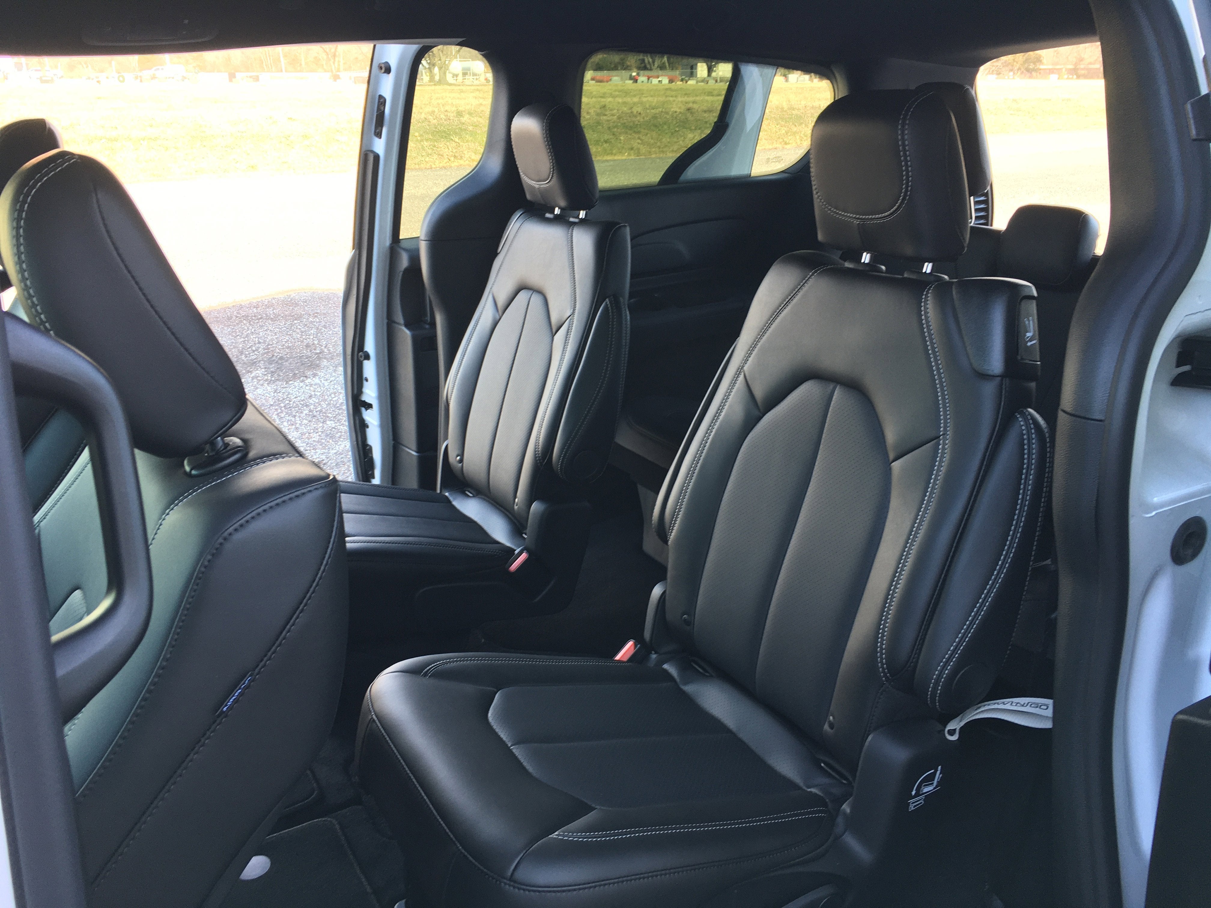 2026 Chrysler Pacifica PACIFICA SELECT