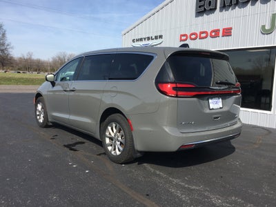 2023 Chrysler Pacifica Touring L AWD