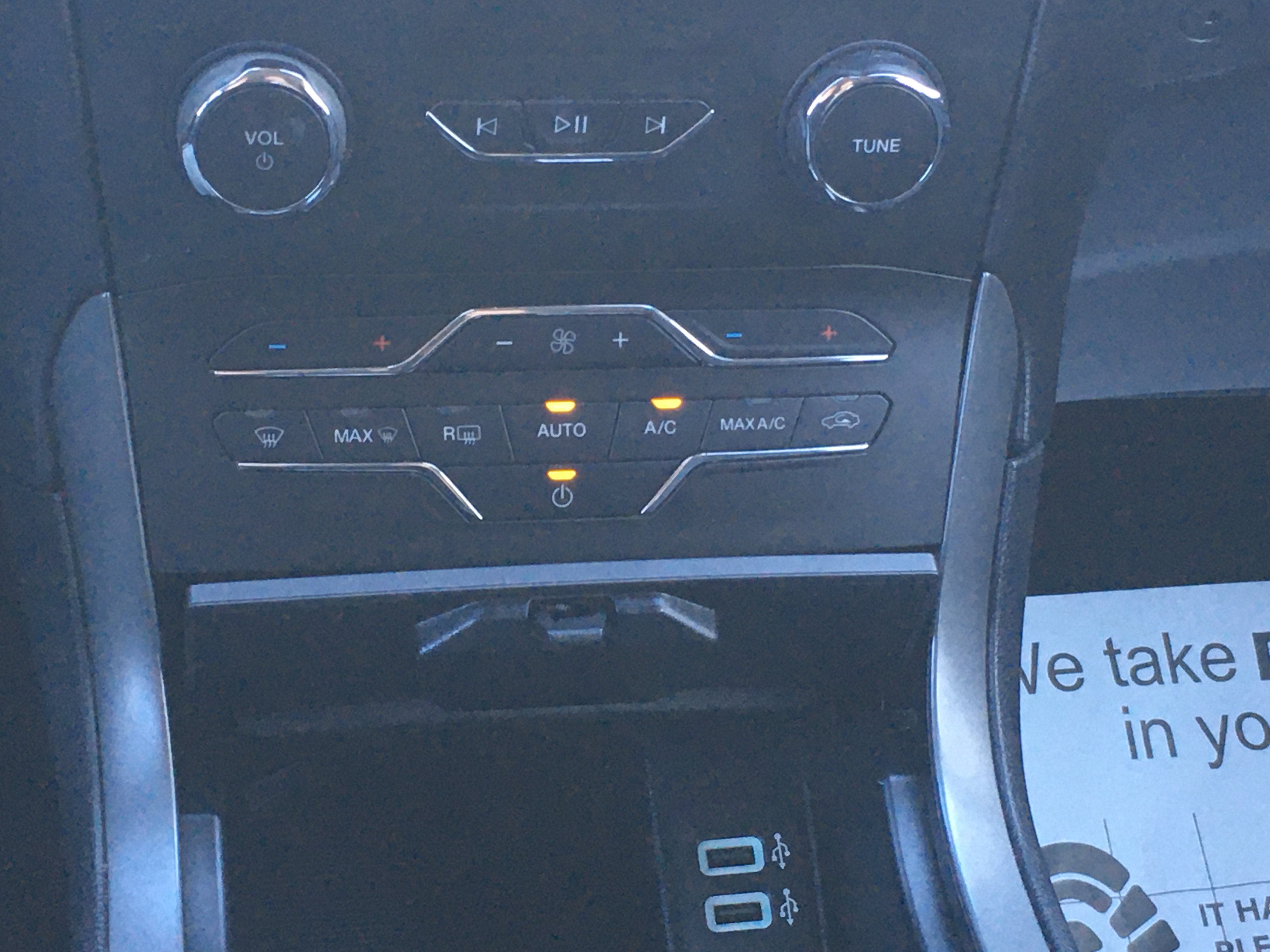 2020 Ford Edge SE