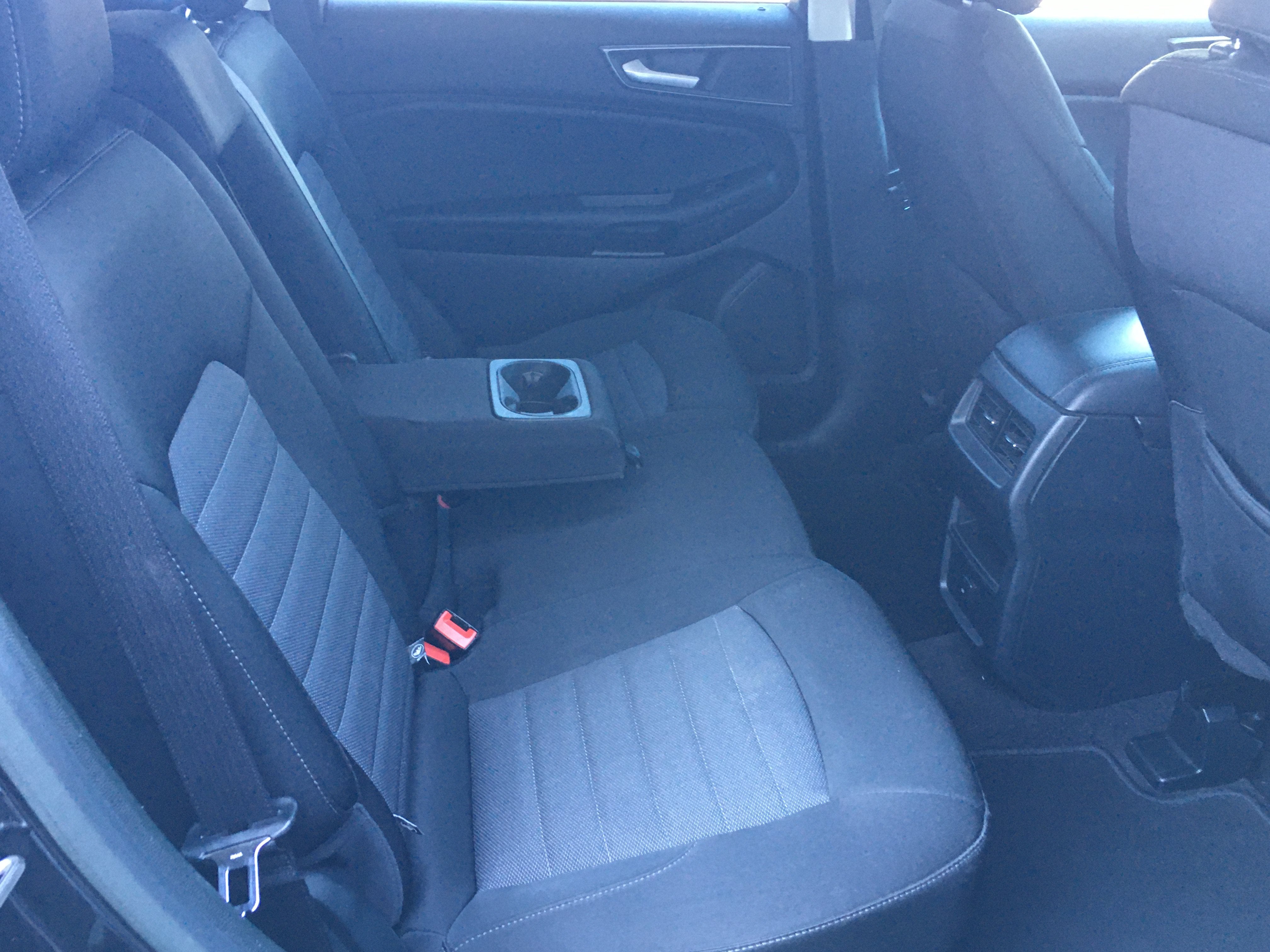 2020 Ford Edge SE