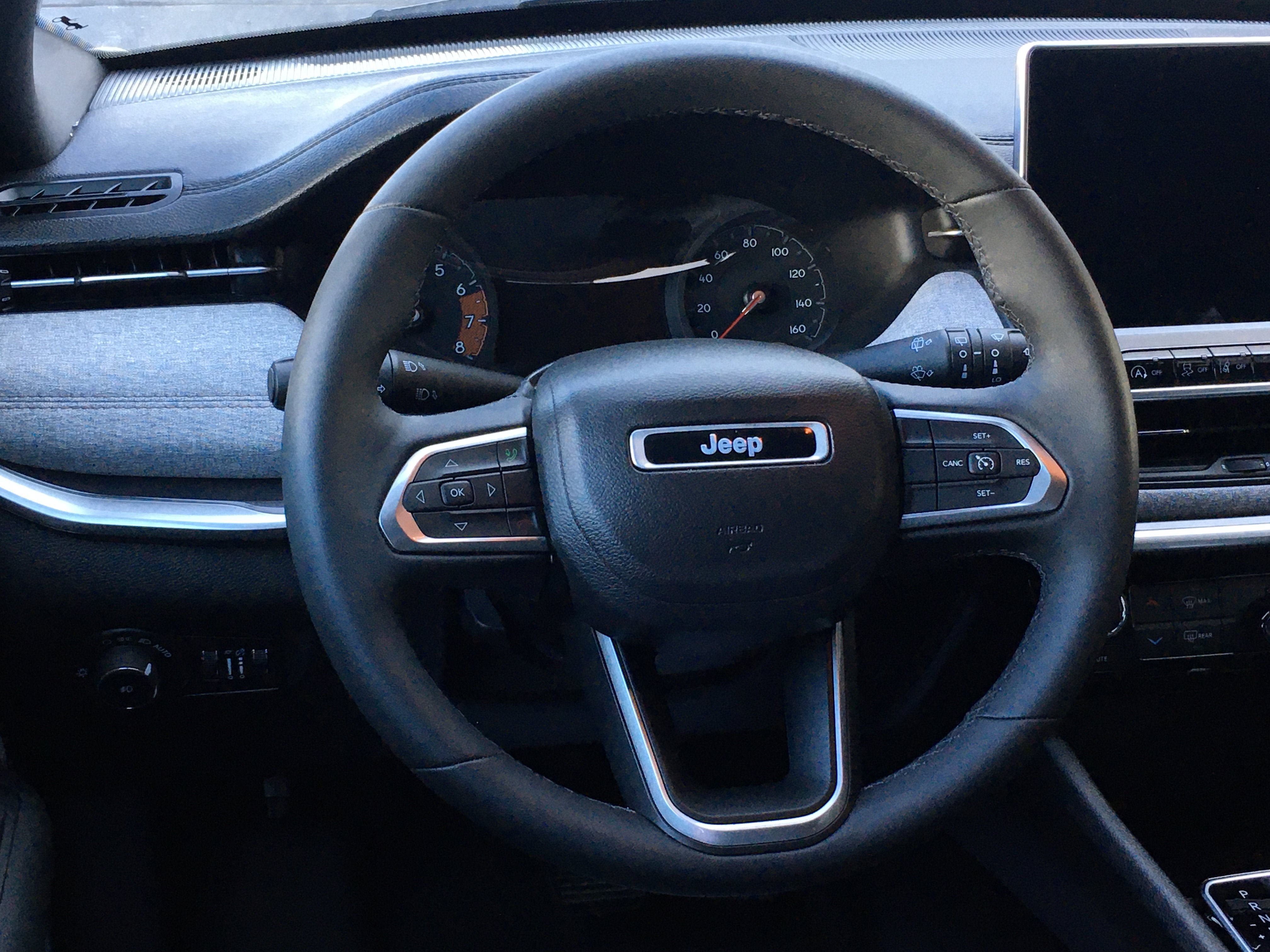 2024 Jeep Compass Latitude Lux FWD