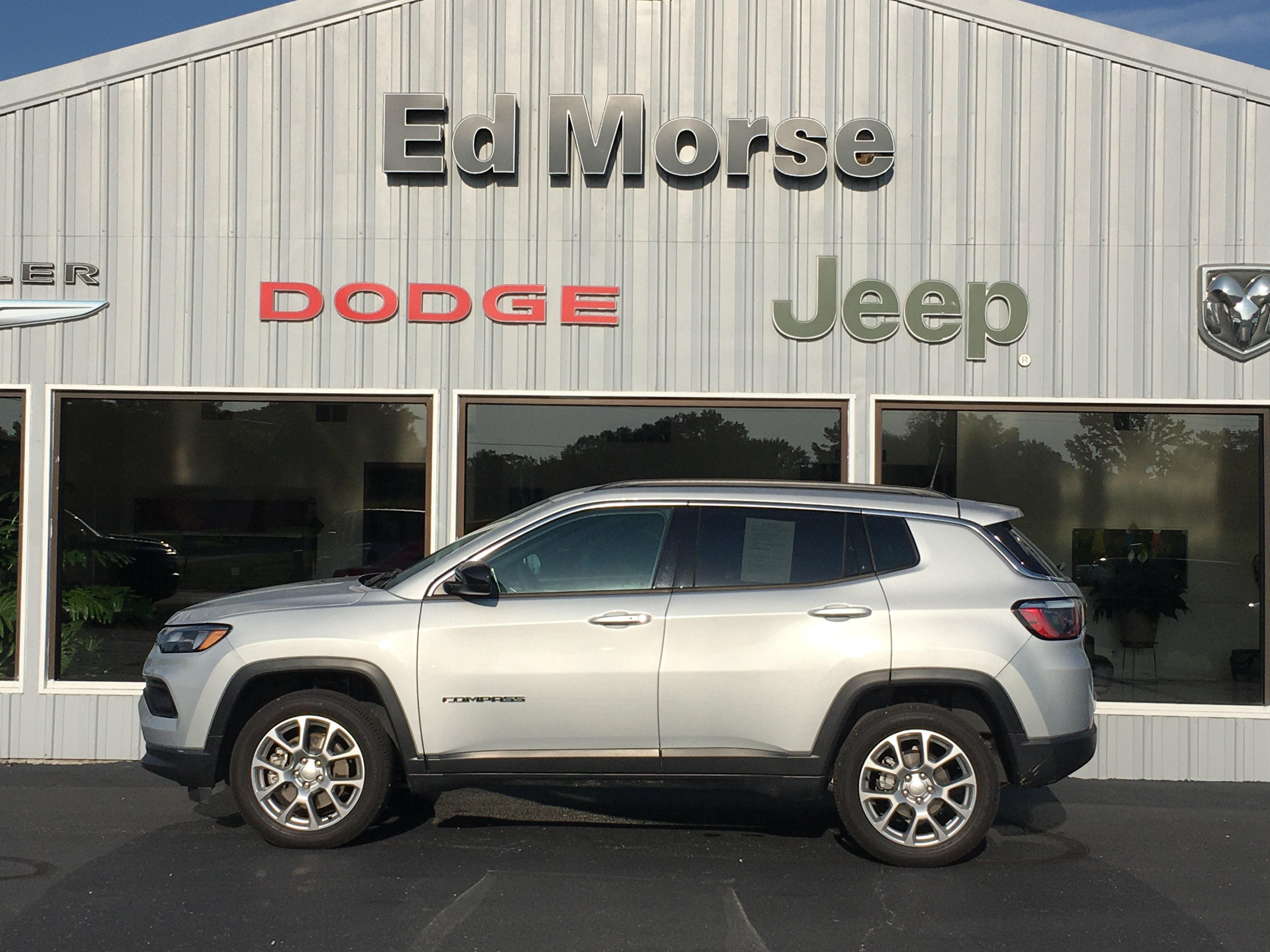 2024 Jeep Compass Latitude Lux FWD