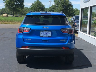 2023 Jeep Compass Latitude Lux FWD