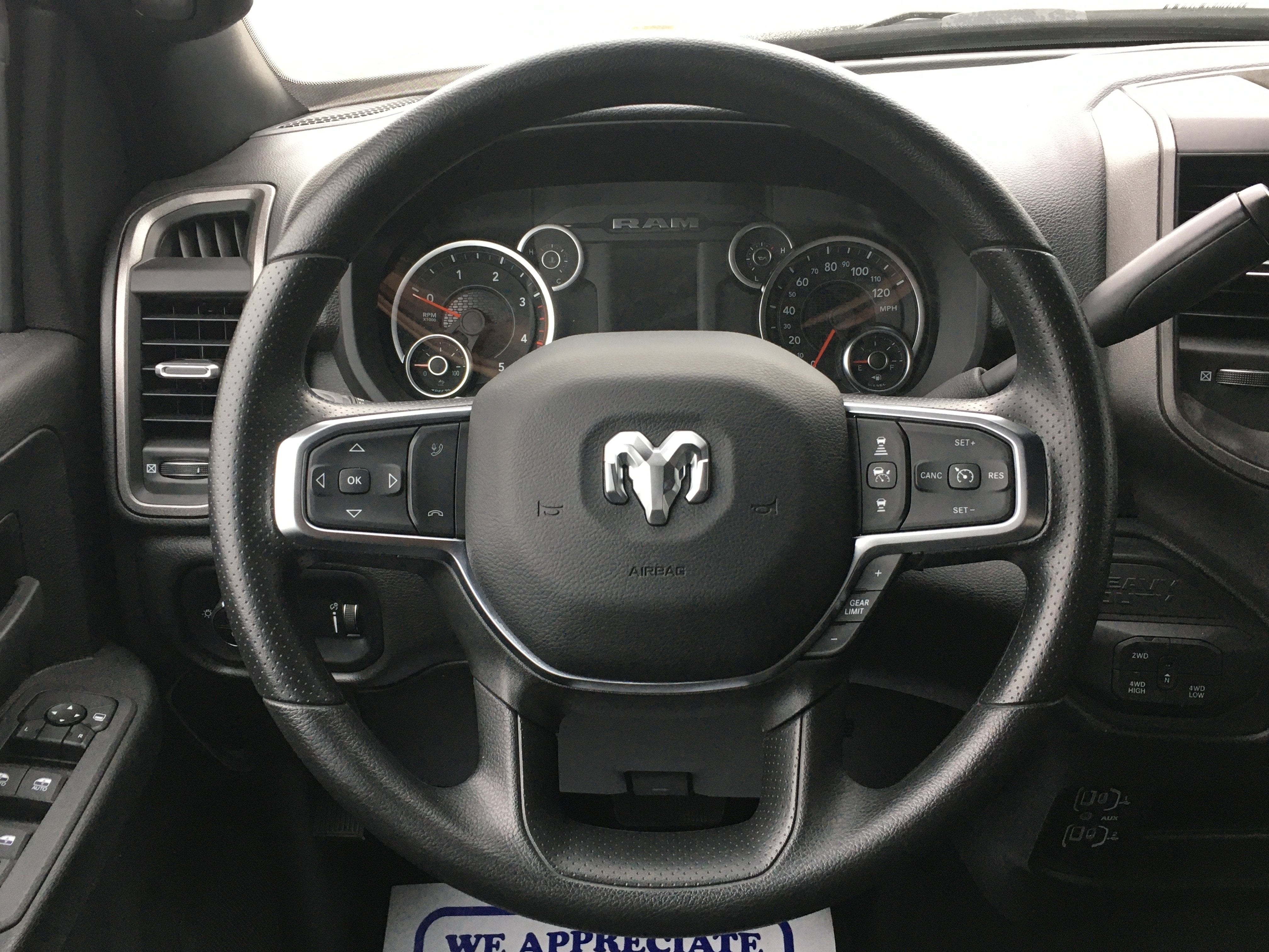 2025 RAM Ram 2500 RAM 2500 TRADESMAN CREW CAB 4X4 6'4' BOX