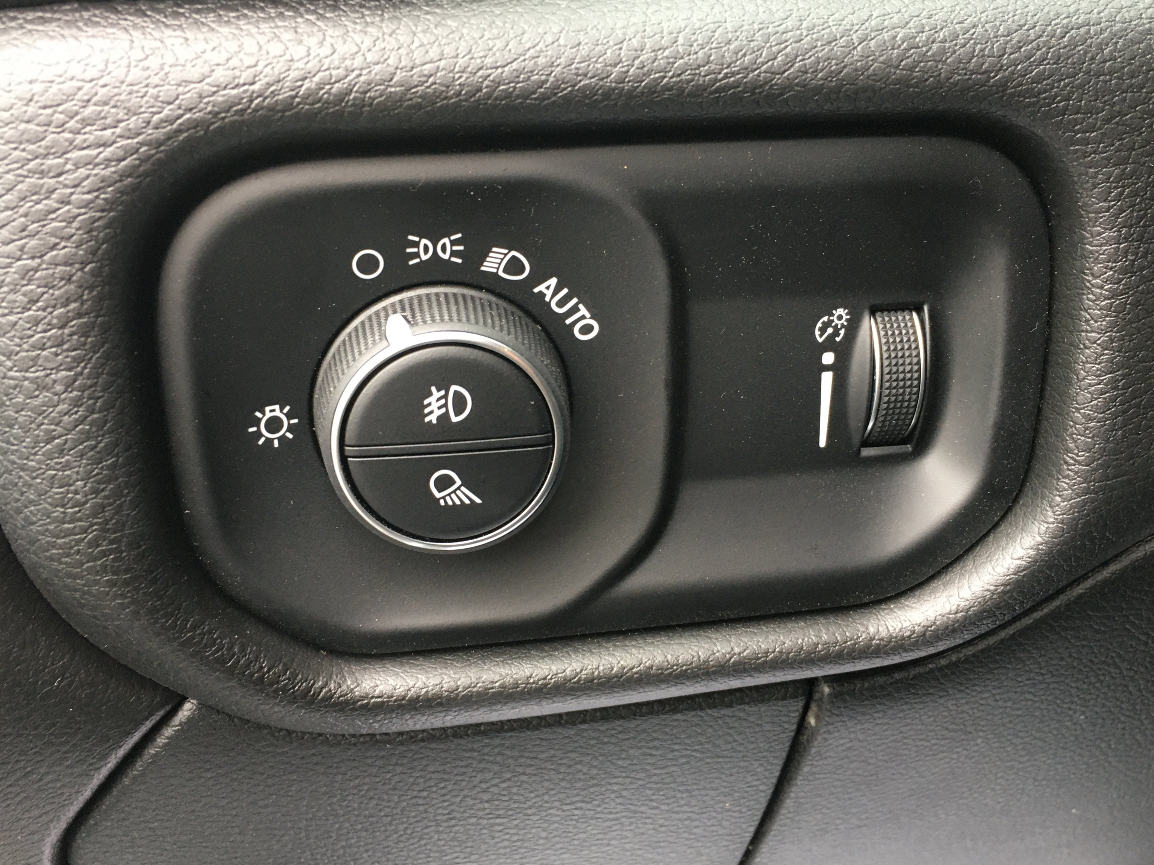 2025 RAM Ram 2500 RAM 2500 TRADESMAN CREW CAB 4X4 6'4' BOX