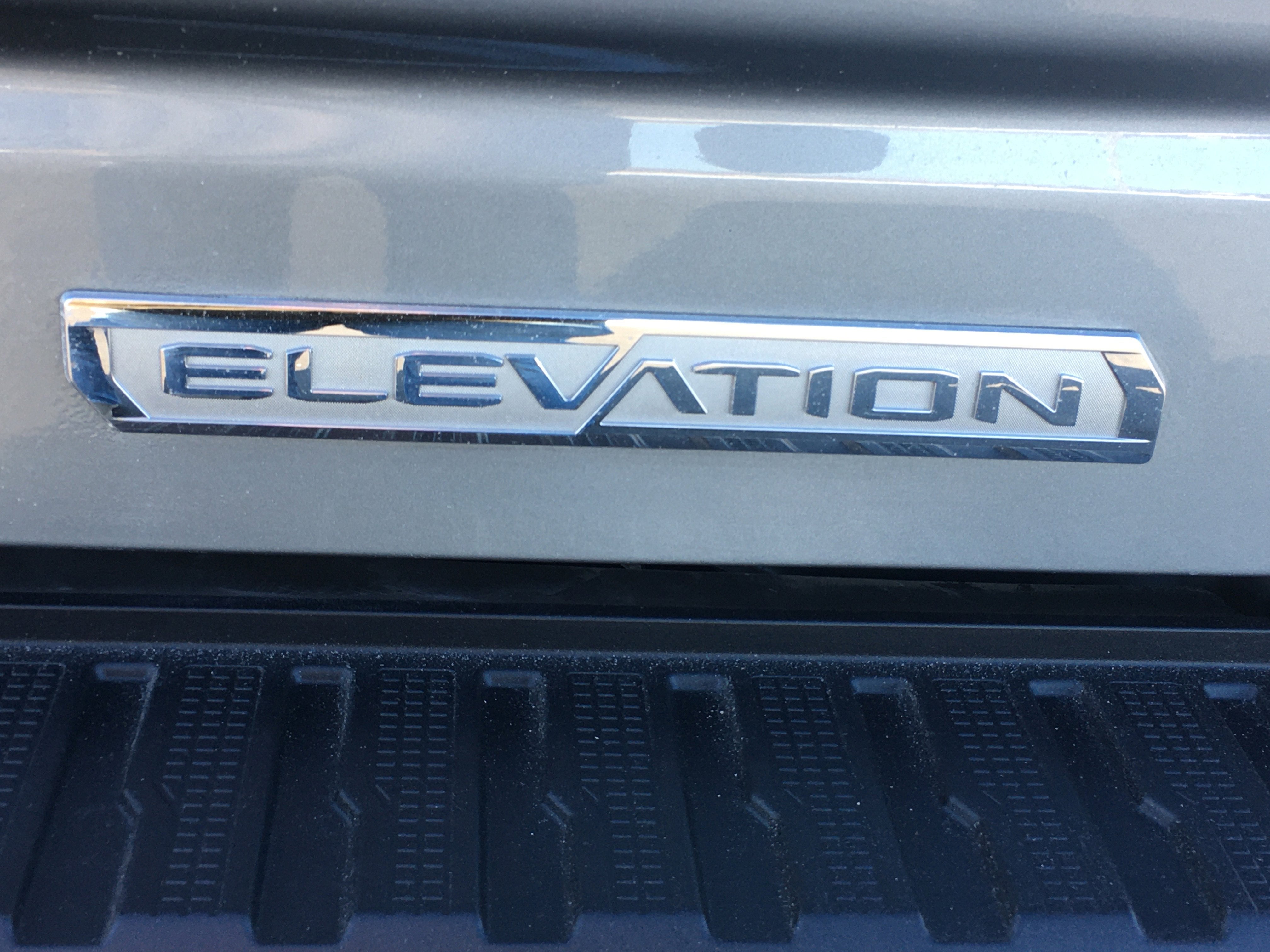 2024 GMC Sierra 1500 4WD Crew Cab Short Box Elevation with 3SB