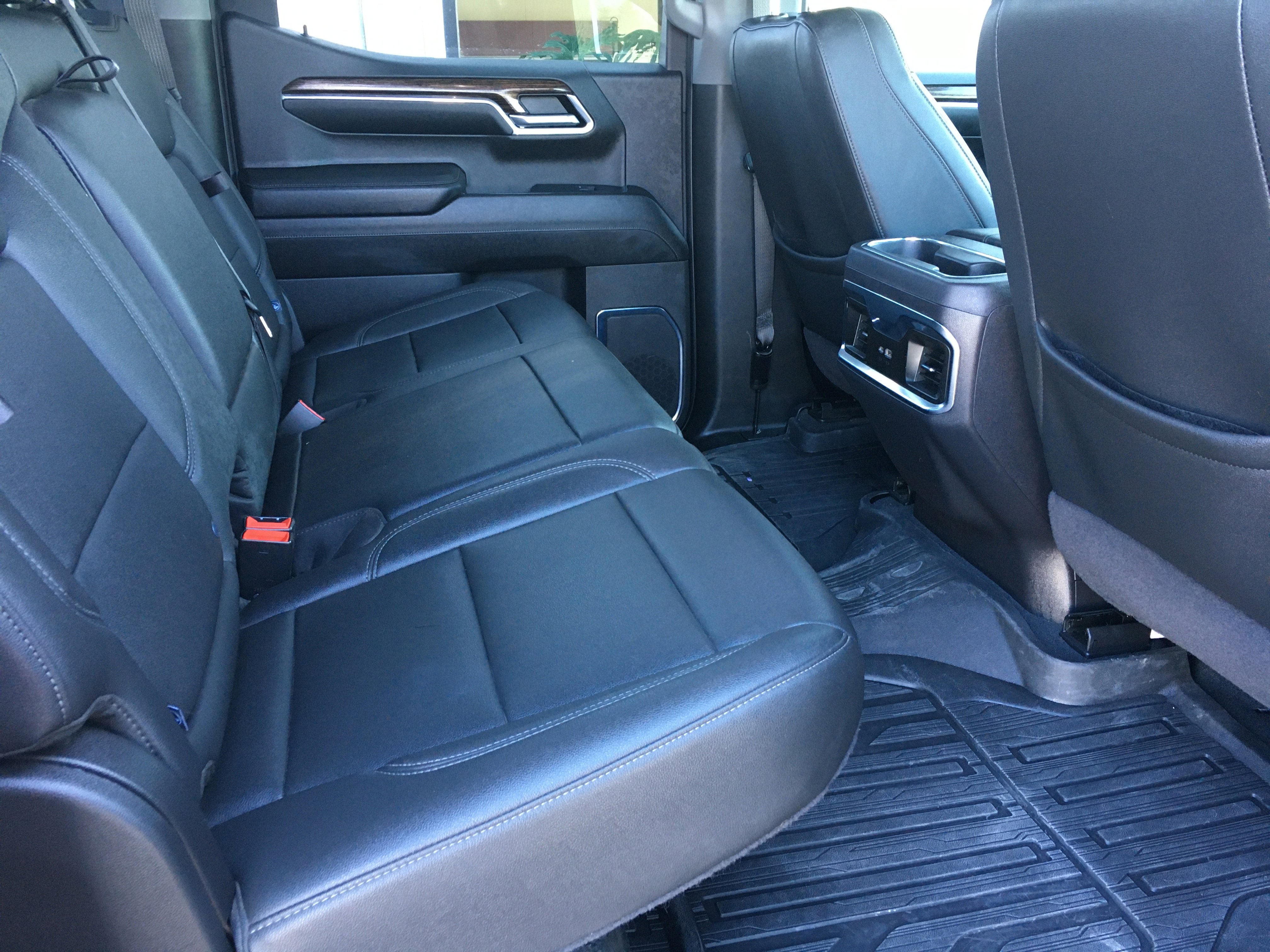 2024 GMC Sierra 1500 4WD Crew Cab Short Box Elevation with 3SB