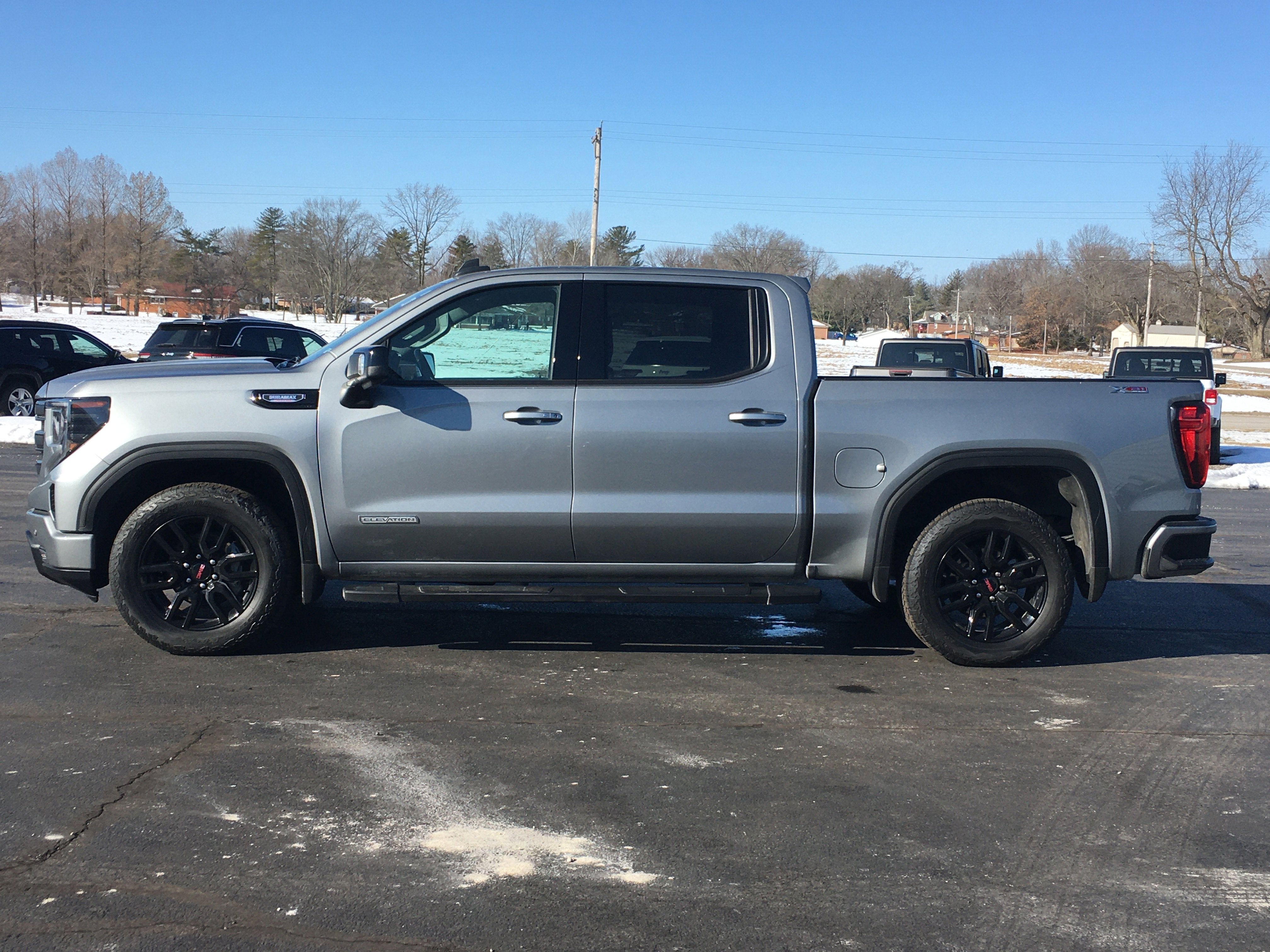 2024 GMC Sierra 1500 4WD Crew Cab Short Box Elevation with 3SB